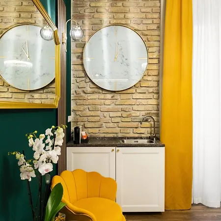 Albadea Deco&jacuzzi Guest house Rome