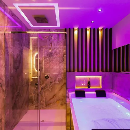Albadea Deco&jacuzzi بيت ضيافة روما