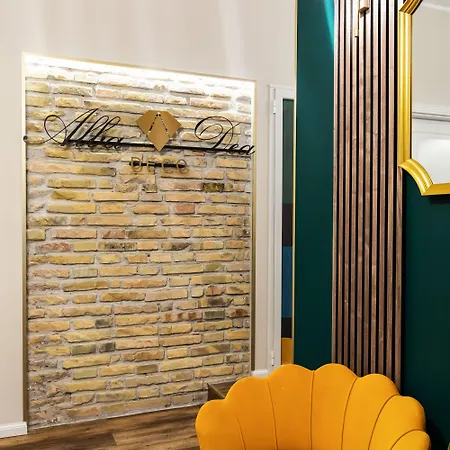 Albadea Deco&jacuzzi 4*