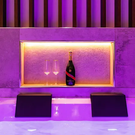 בית הארחה Albadea Deco&jacuzzi רומא