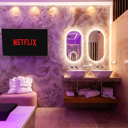 Albadea Deco&jacuzzi بيت ضيافة 4*