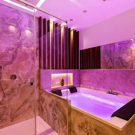 בית הארחה Albadea Deco&jacuzzi רומא